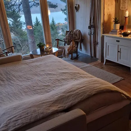 Ferienhaus Romantic Off-grid With Fjord & Mountain Views Ålesund